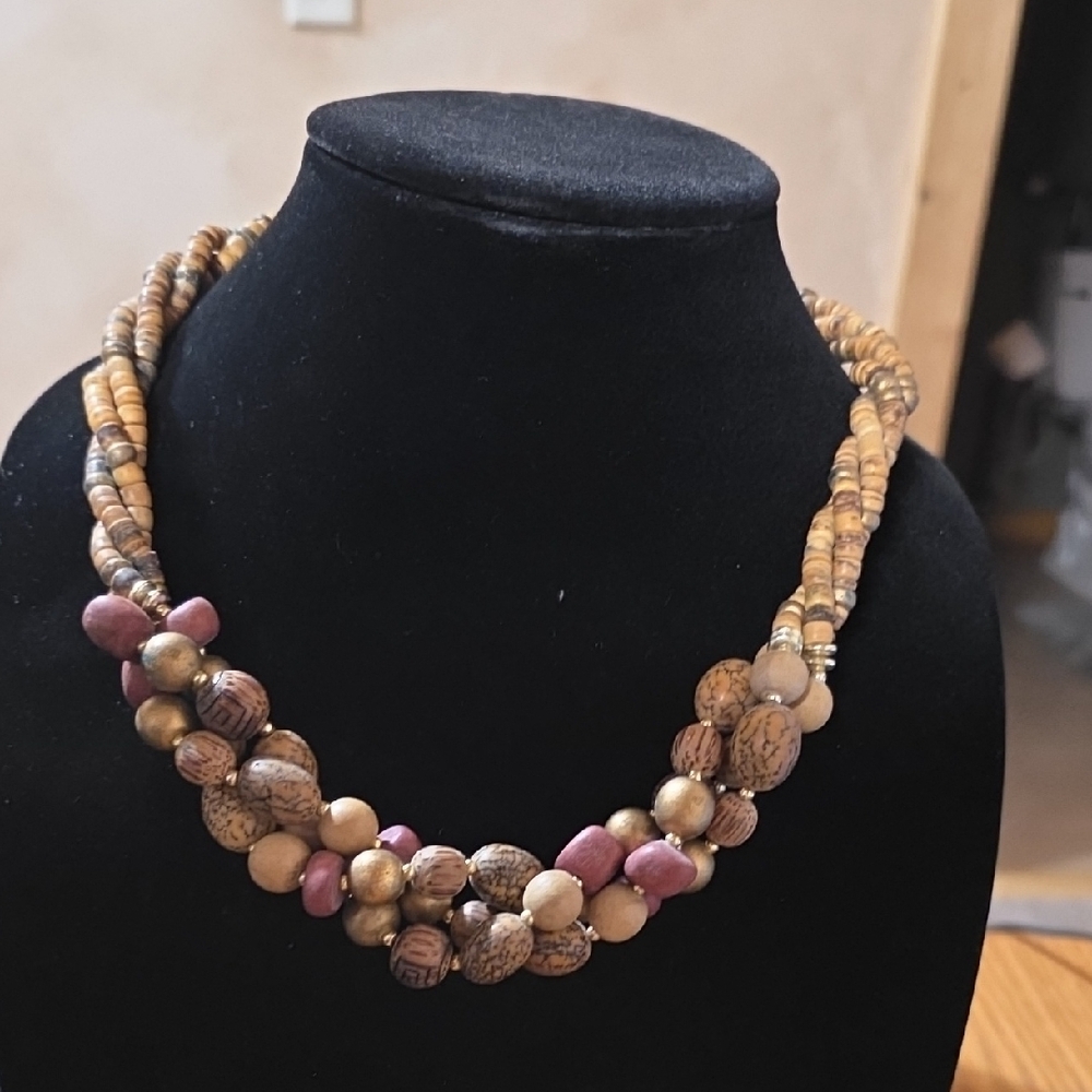 Multicolor Beaded Necklace